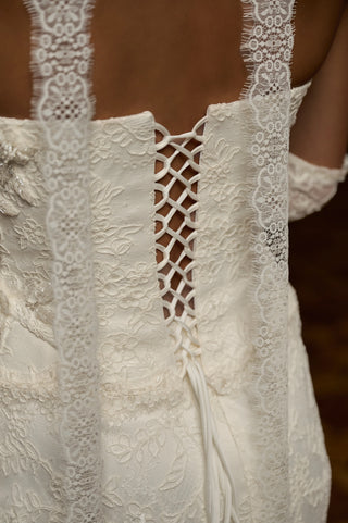 Ivory Lace Bridal Corset & Skirt Set with Detachable Sleeves