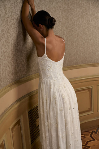 Long Ivory Lace Bridal Dress