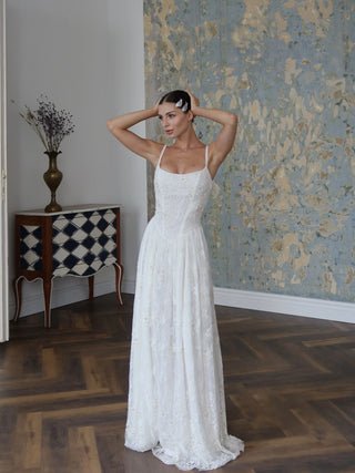 Long Ivory Lace Bridal Dress