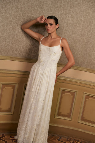 Long Ivory Lace Bridal Dress