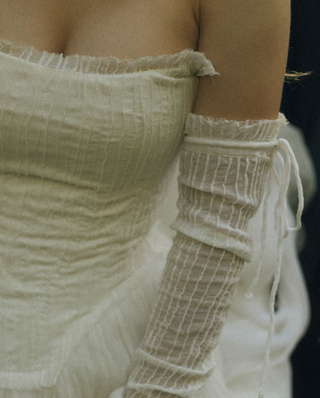 Natural silk dress — classic cut with detachable sleeves