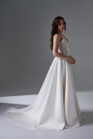 Wedding Set – Strapless Embroidered Corset with Long Skirt