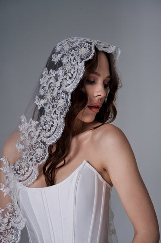 Elegant Strapless Bridal Set with Oval Lace Corset & Side Slit Skirt