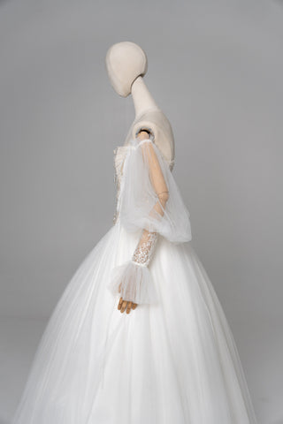 Set with embroidered corset and fluffy mesh skirt — corset with V-neck and removable sleeves