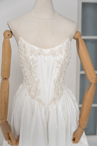 Strapless wedding set with handmade embroidery