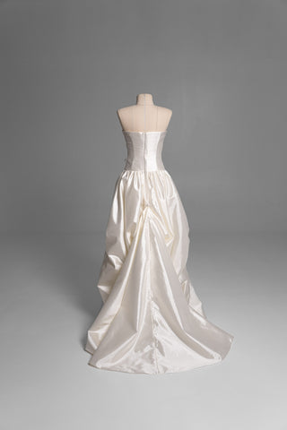 Luxurious taffeta dress with a dropped bodice and voluminous skirt with a dramatic train - designer piece by Caribis