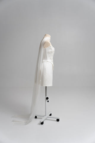 Exquisite dress-transformer with a corset bodice and two skirts for an elegant wedding look