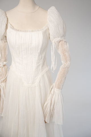 Natural silk dress with detachable sleeves