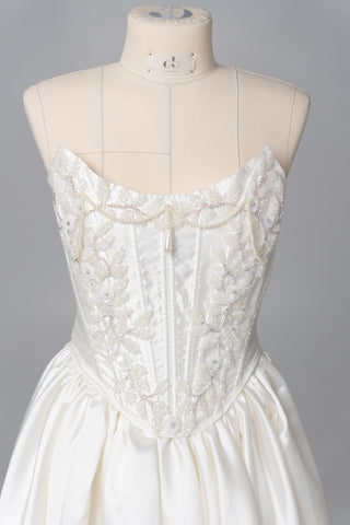Set with a hand-embroidered beaded corset with lacing and a skirt with a slit - designer piece by Caribis