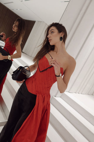 Red corset with train — a striking accent for special occasions