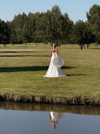 Set with embroidered corset and skirt — corset with hand-embroidered beads and removable cape sleeves