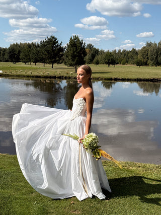 Strapless wedding set with handmade embroidery