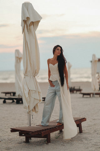 Corset with train — sophisticated minimalism in a contemporary style