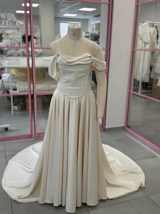 Original garment on mannequin — Plus Size Off-the-Shoulder Satin Bridal Corset & Skirt Set