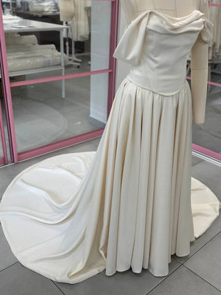 Original garment on mannequin — Plus Size Off-the-Shoulder Satin Bridal Corset & Skirt Set