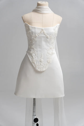 Original garment on mannequin — Plus Size Convertible Bridal Corset Set with Two Skirts