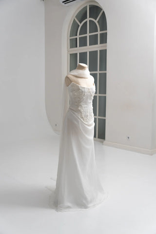 Original garment on mannequin — Plus Size Convertible Bridal Corset Set with Two Skirts