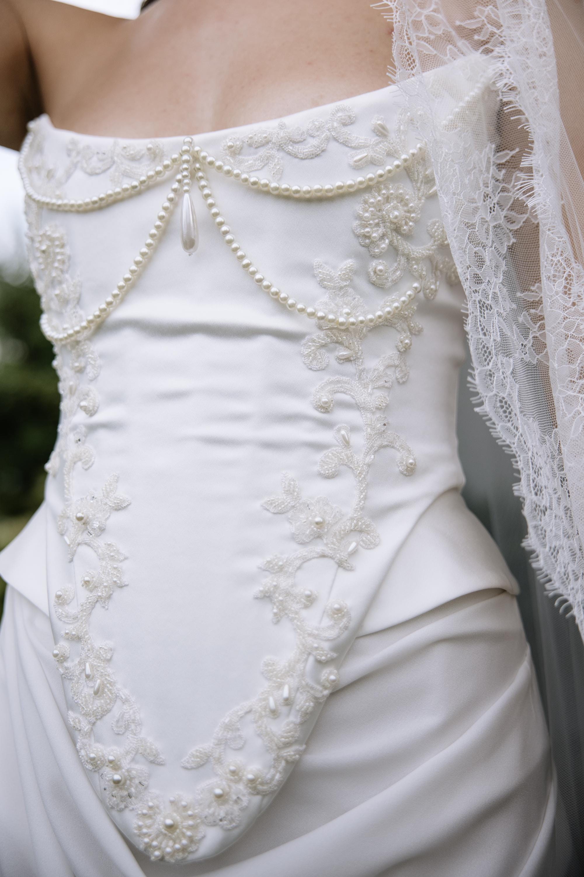 Ivory Wedding Corset with Boning, Satin Lace-Up Bridal Corset Set with – Caribis