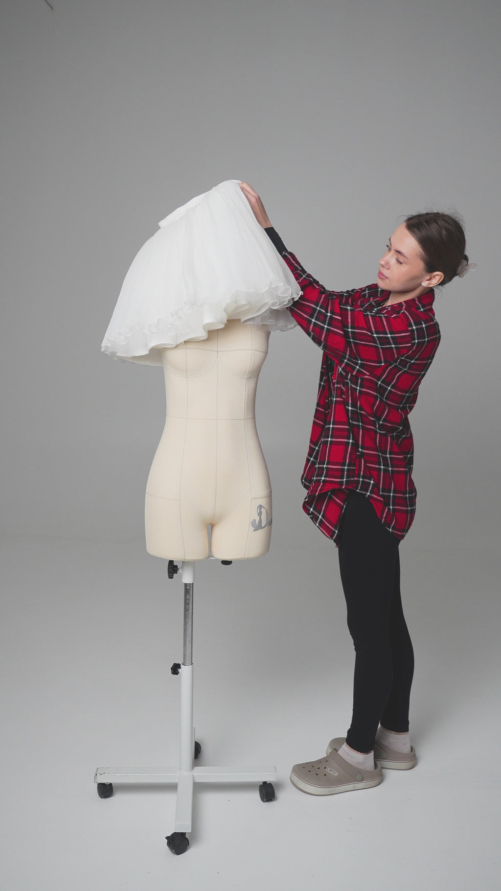 Original garment video — Plus Size Silk Bridal Corset & A-Line Skirt Set with Detachable Sleeves