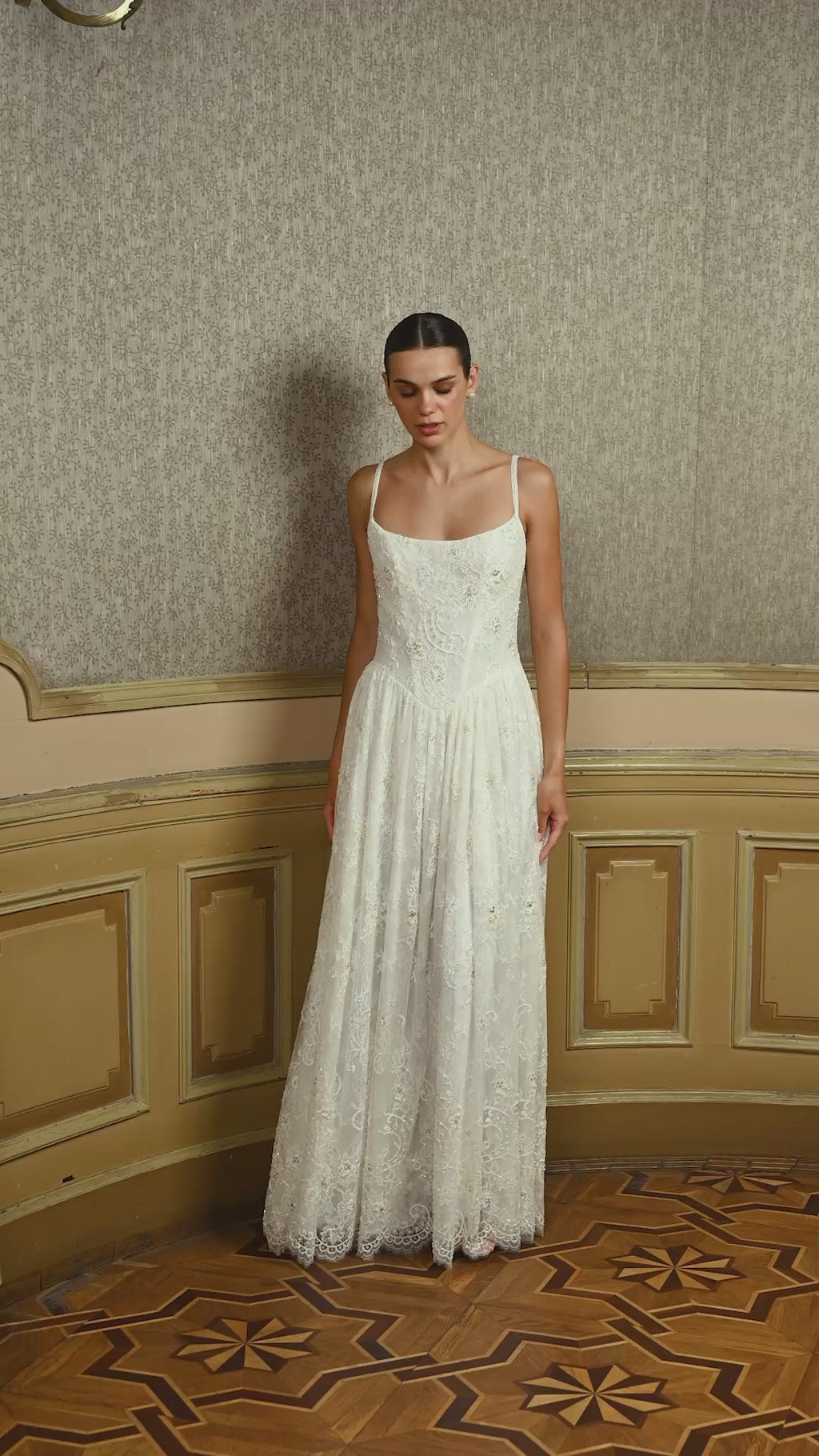 Long Ivory Lace Bridal Dress